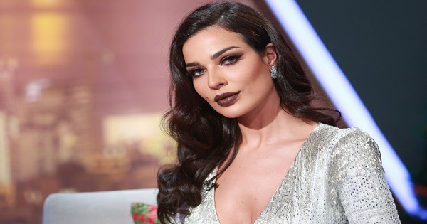 زوج نادين نجيم.. هل يشبه والدها؟
